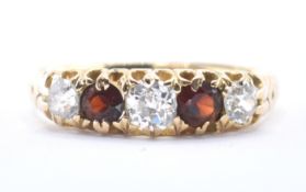 18CT GOLD DIAMOND & GARNET FIVE STONE RING