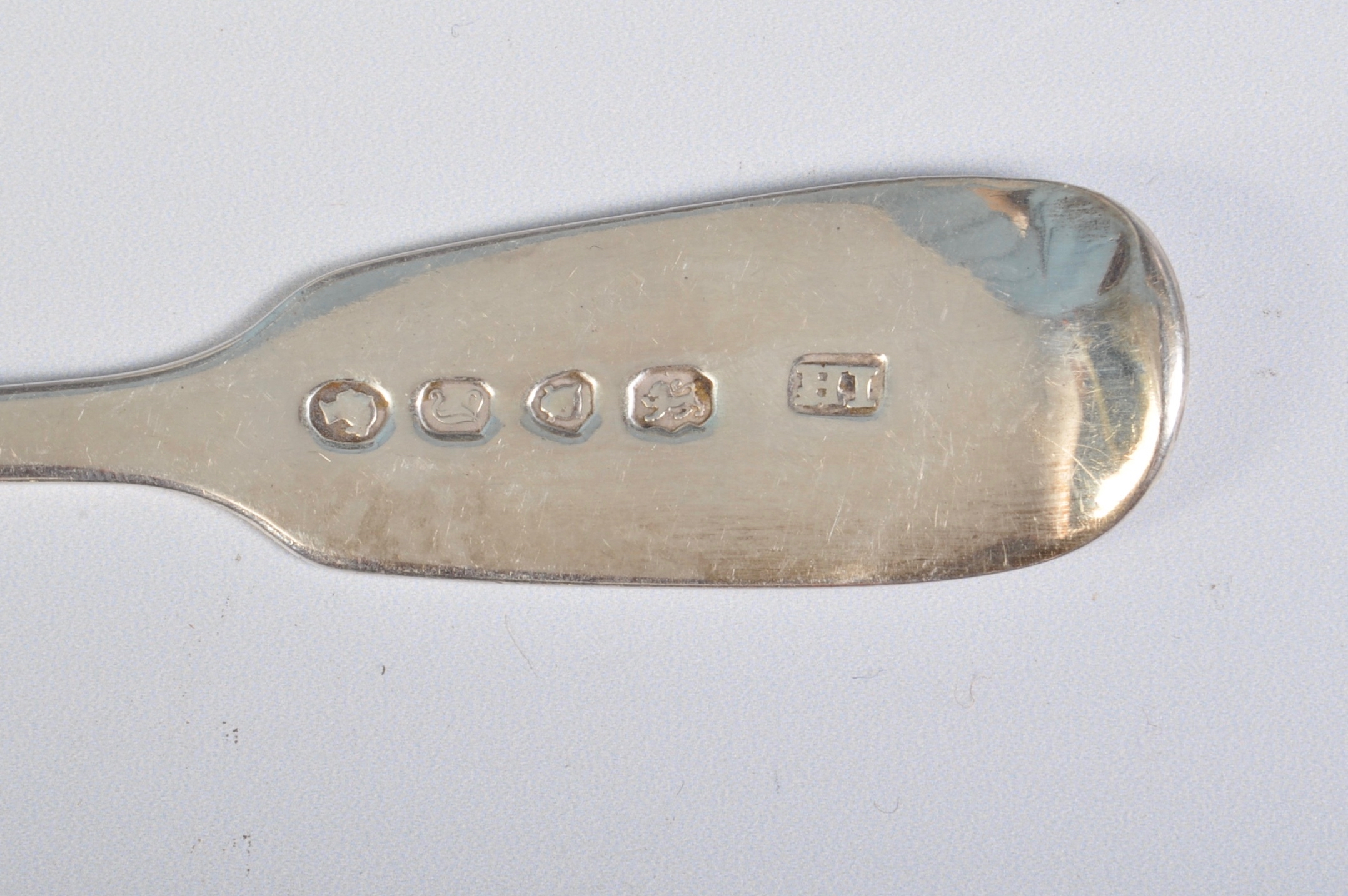 PAIR OF VICTORIAN SILVER FIDDLE PATTERN SPOONS - Image 4 of 4