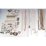 COLLECTION OF VINTAGE COSTUME JEWELLERY