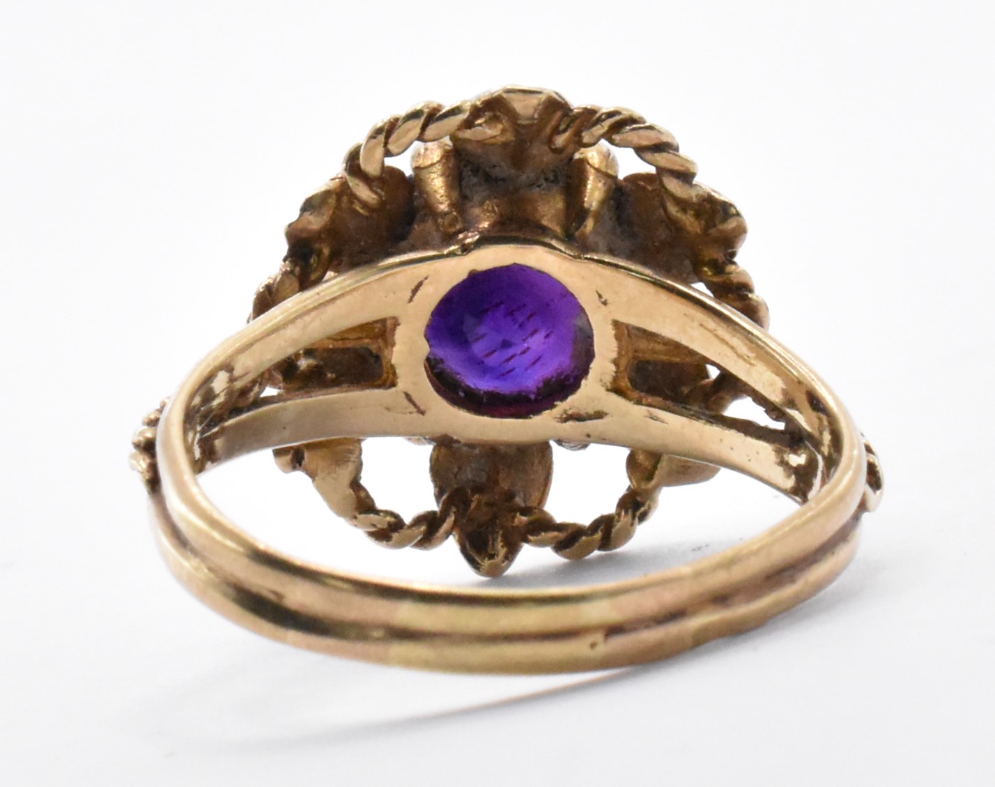 9CT GOLD & AMETHYST FLOWER RING - Image 4 of 6