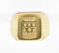 FRENCH 18CT GOLD SIGNET RING