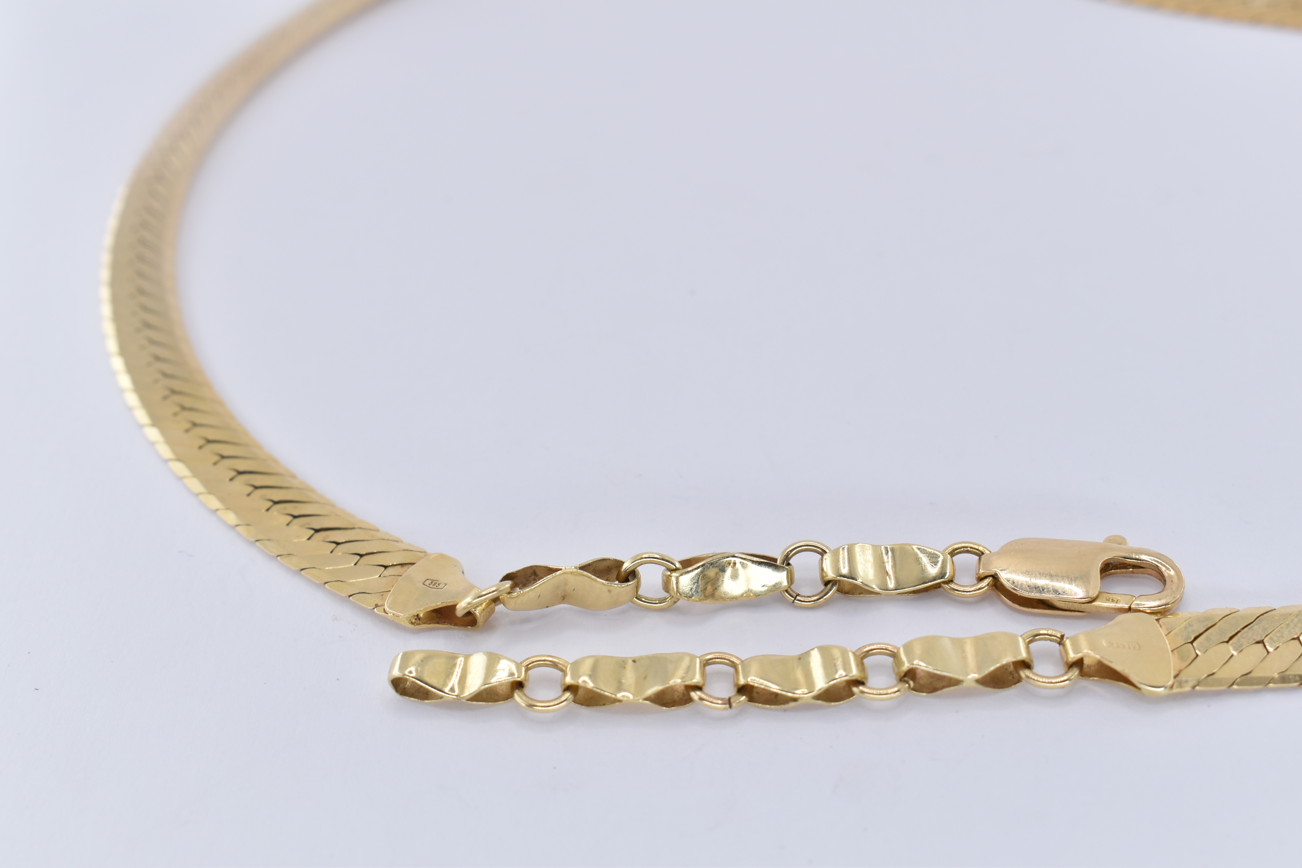 14CT GOLD FLAT SNAKE CHAIN NECKLACE - Image 10 of 11