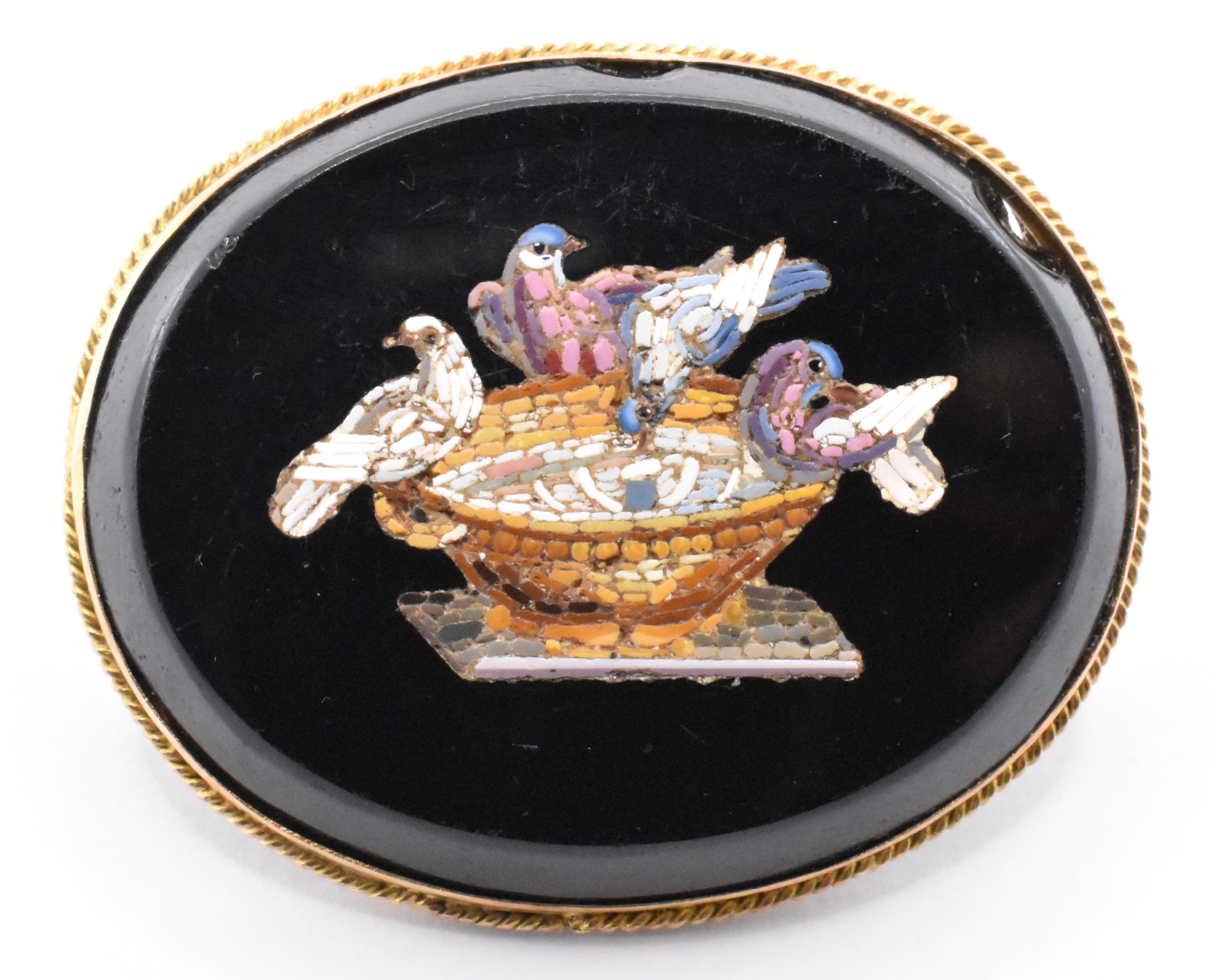 19TH CENTURY ONYX MICRO MOSAIC DOVES OF PLINY BROOCH PIN - Image 2 of 6