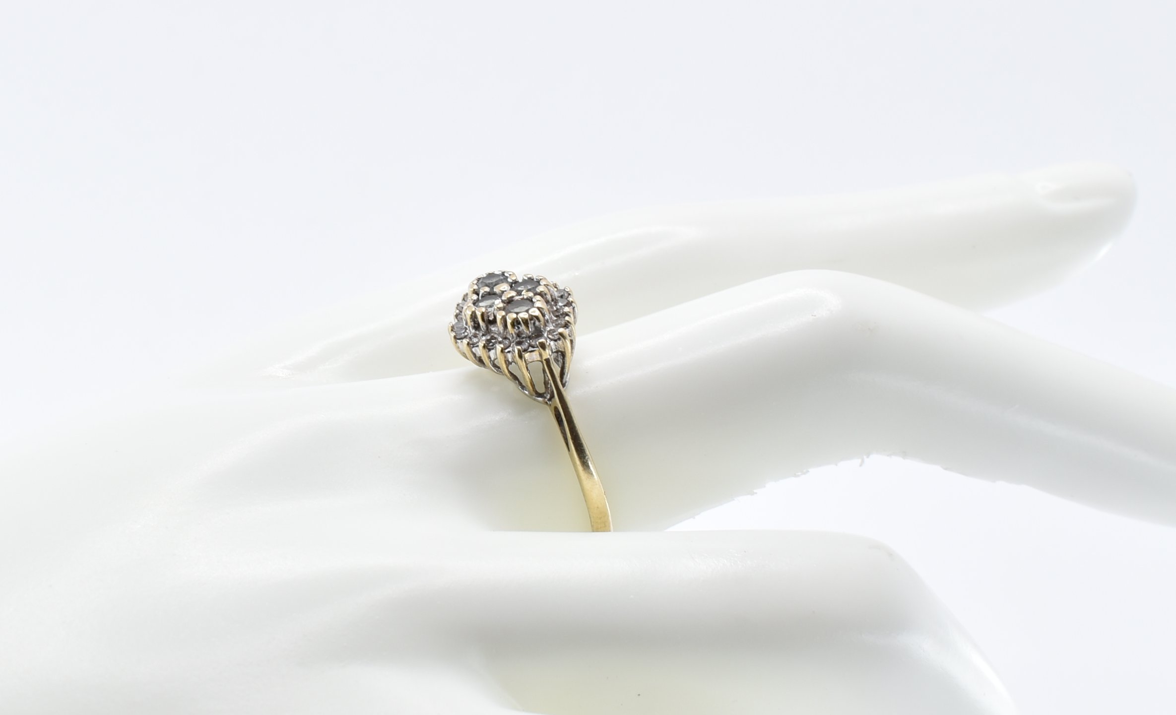9CT GOLD WHITE STONE AND DIAMOND CLUSTER RING. - Image 10 of 10