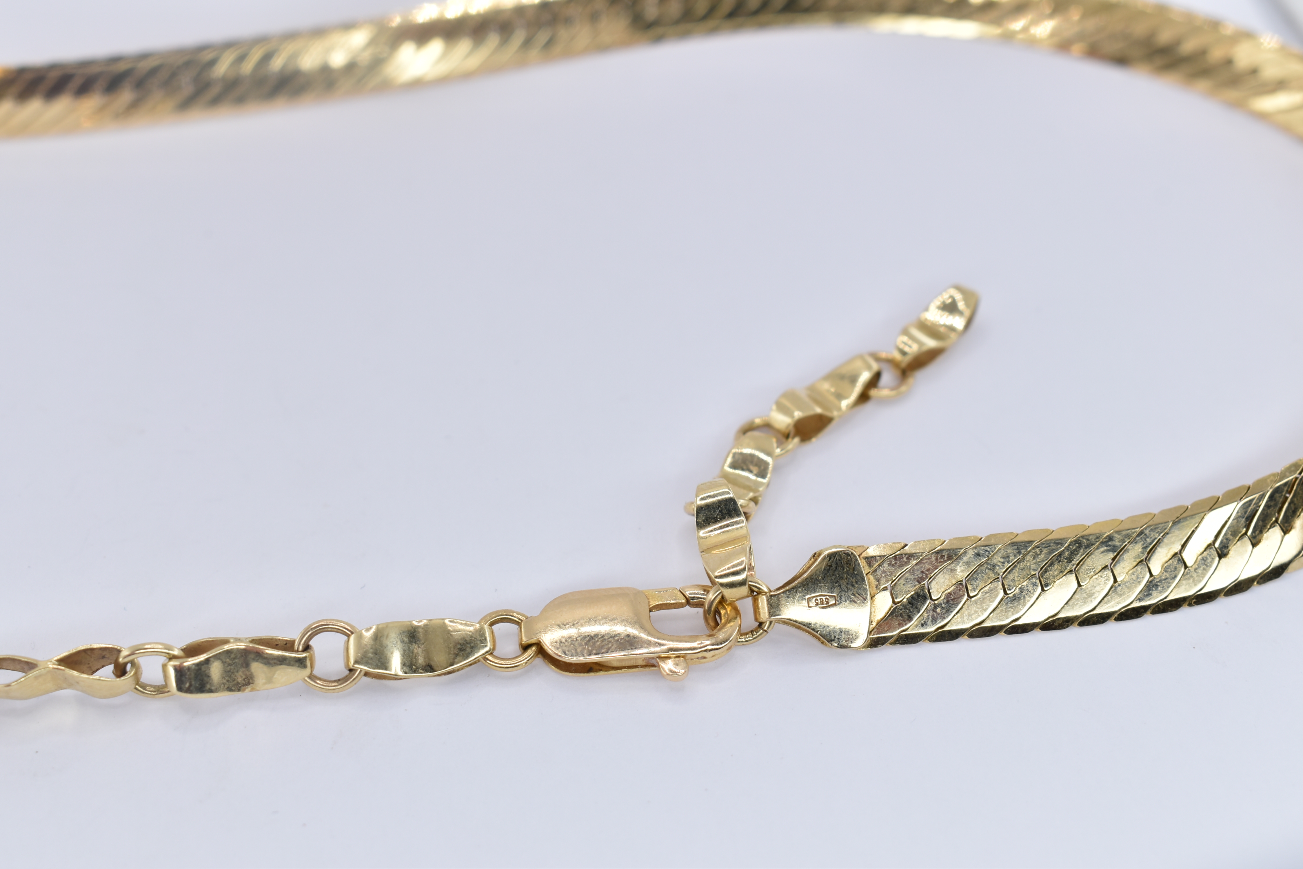 14CT GOLD FLAT SNAKE CHAIN NECKLACE - Image 8 of 11