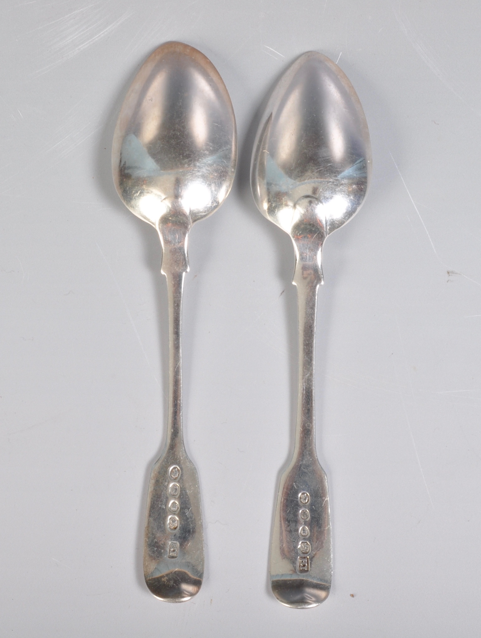 PAIR OF VICTORIAN SILVER FIDDLE PATTERN SPOONS - Image 3 of 4