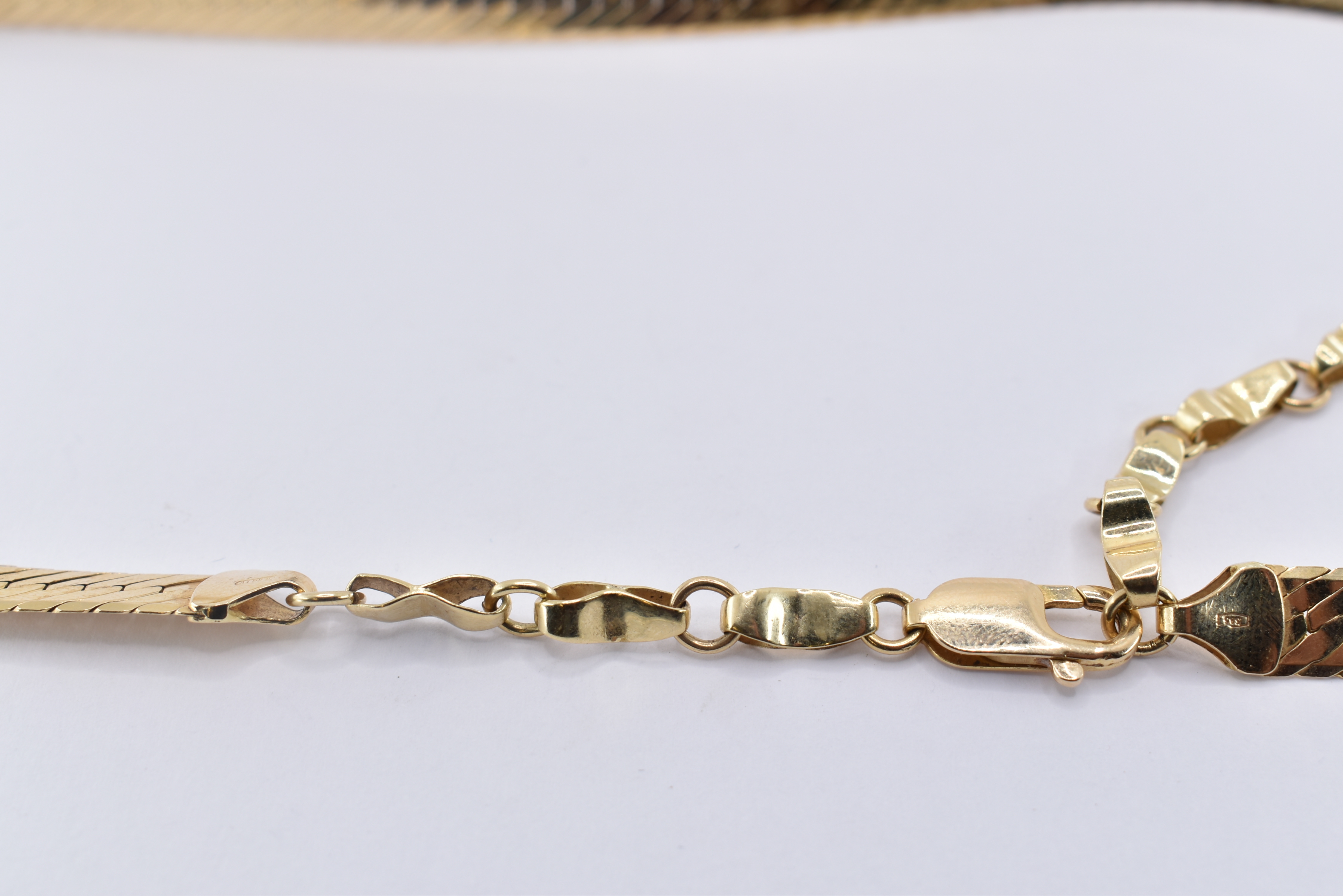 14CT GOLD FLAT SNAKE CHAIN NECKLACE - Image 7 of 11