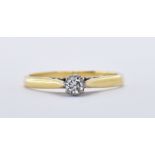 18CT GOLD AND DIAMOND SOLITAIRE RING