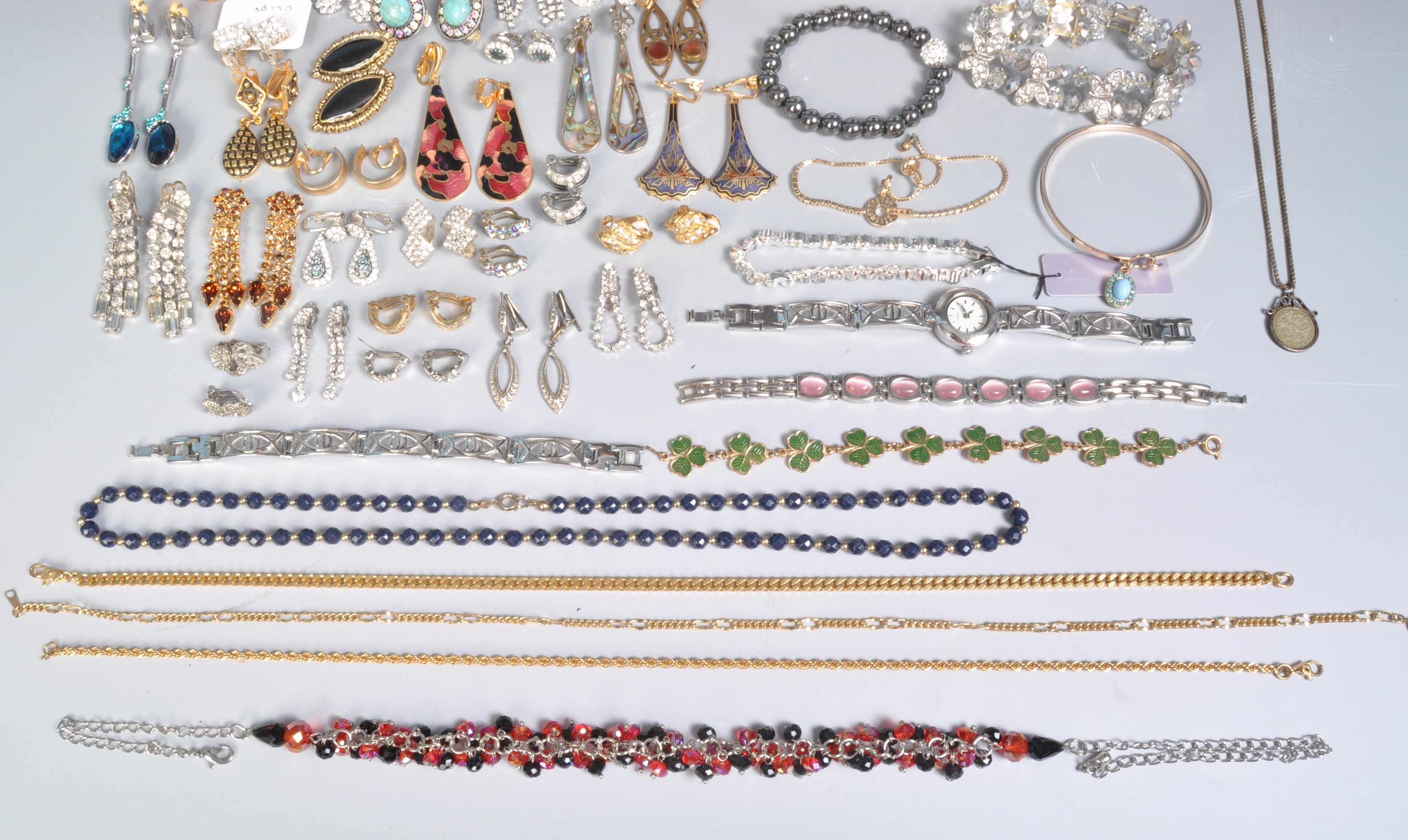 LARGE COLLECTION OF COSTUME JEWELLERY - Image 10 of 13