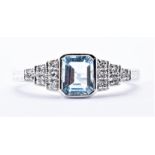 18CT WHITE GOLD AQUAMARINE AND DIAMOND RING