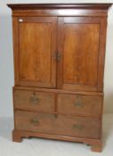 18TH CENTURY GEORGE III MAHOGANY LINEN PRESS