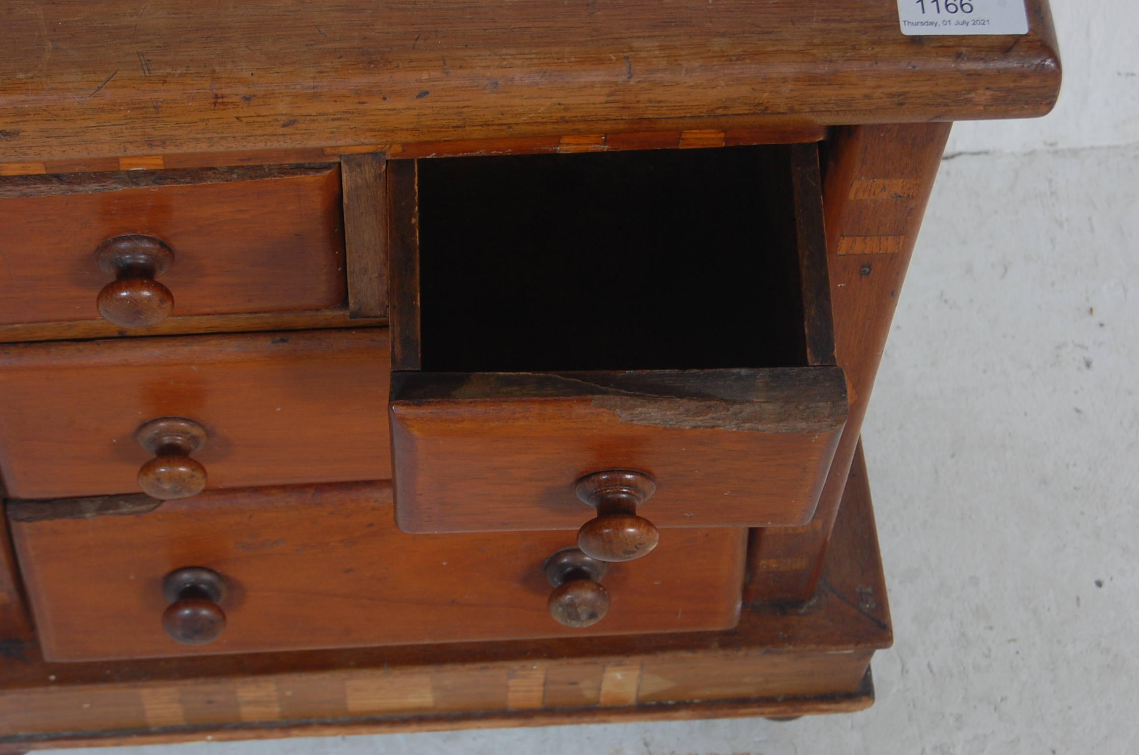 EARLY 20TH CENTURY PINE CHEST OF DRAWER - Image 2 of 6