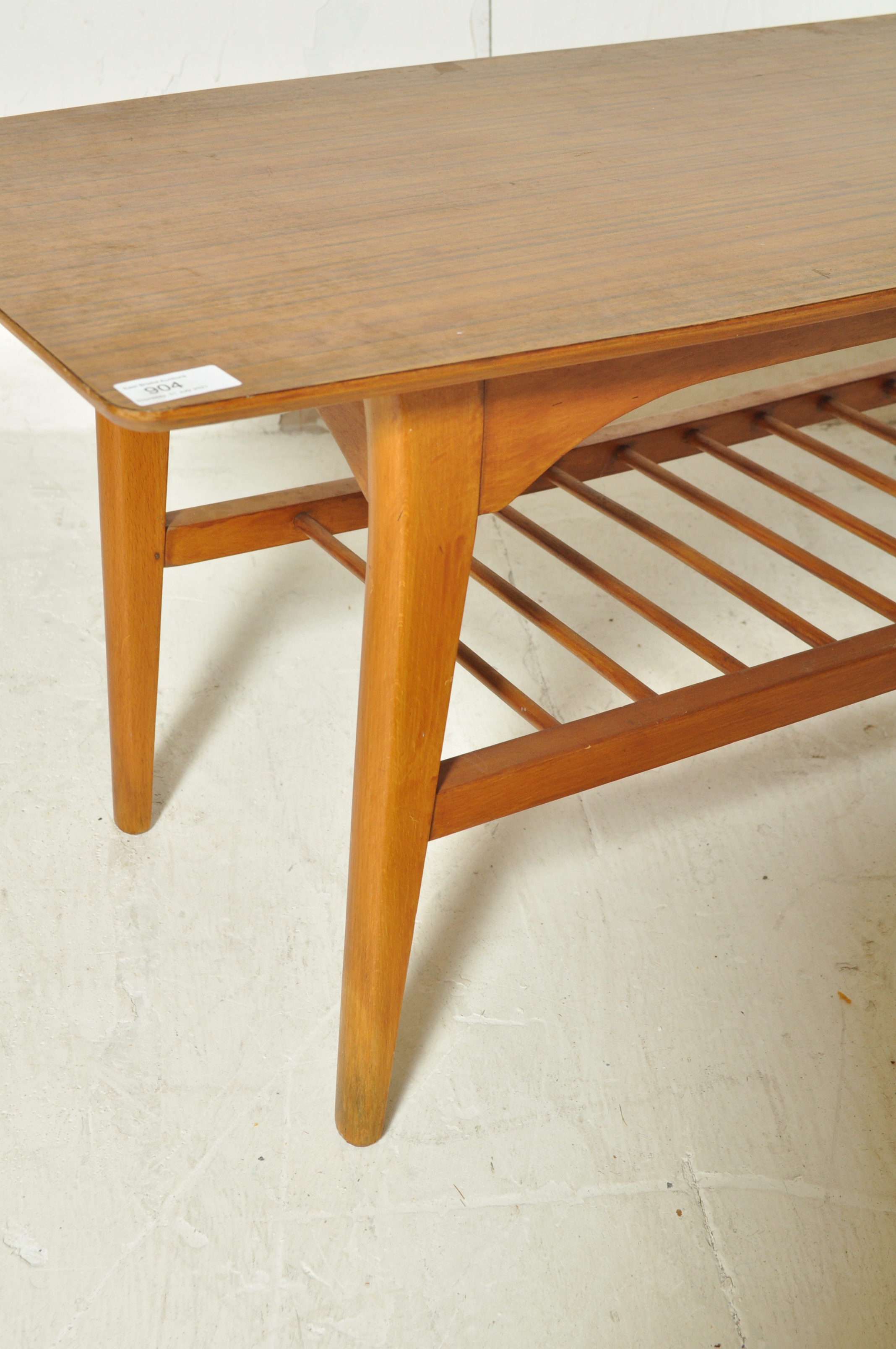 VINTAGE MID 20TH CENTURY TEAK WOOD VENEER COFFEE TABLE - Image 4 of 5