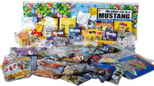 LARGE COLLECTION OF ASSORTED LEGO MINI LEGO SETS & ACCESSORIES