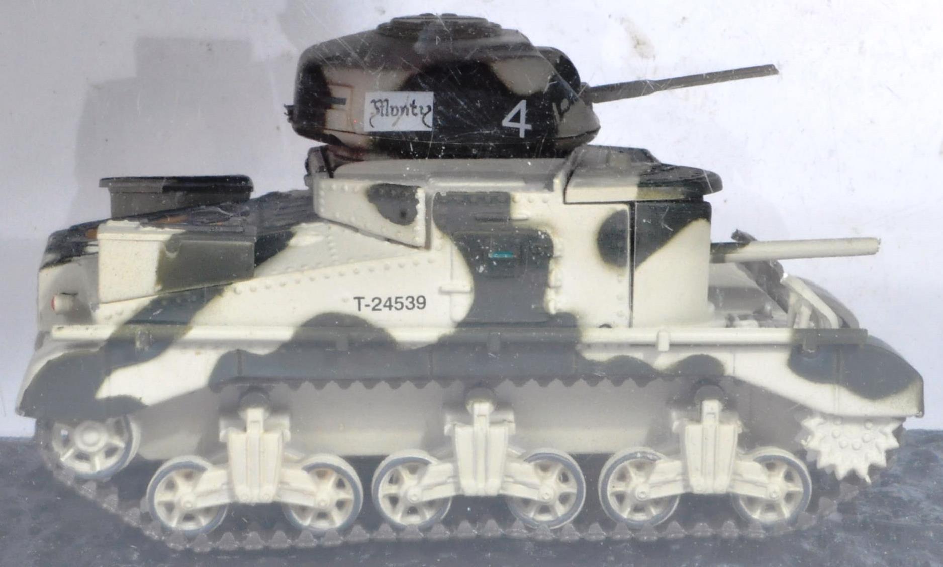 COLLECTION OF ASSORTED MILITARY DIECAST MODELS - Image 8 of 8