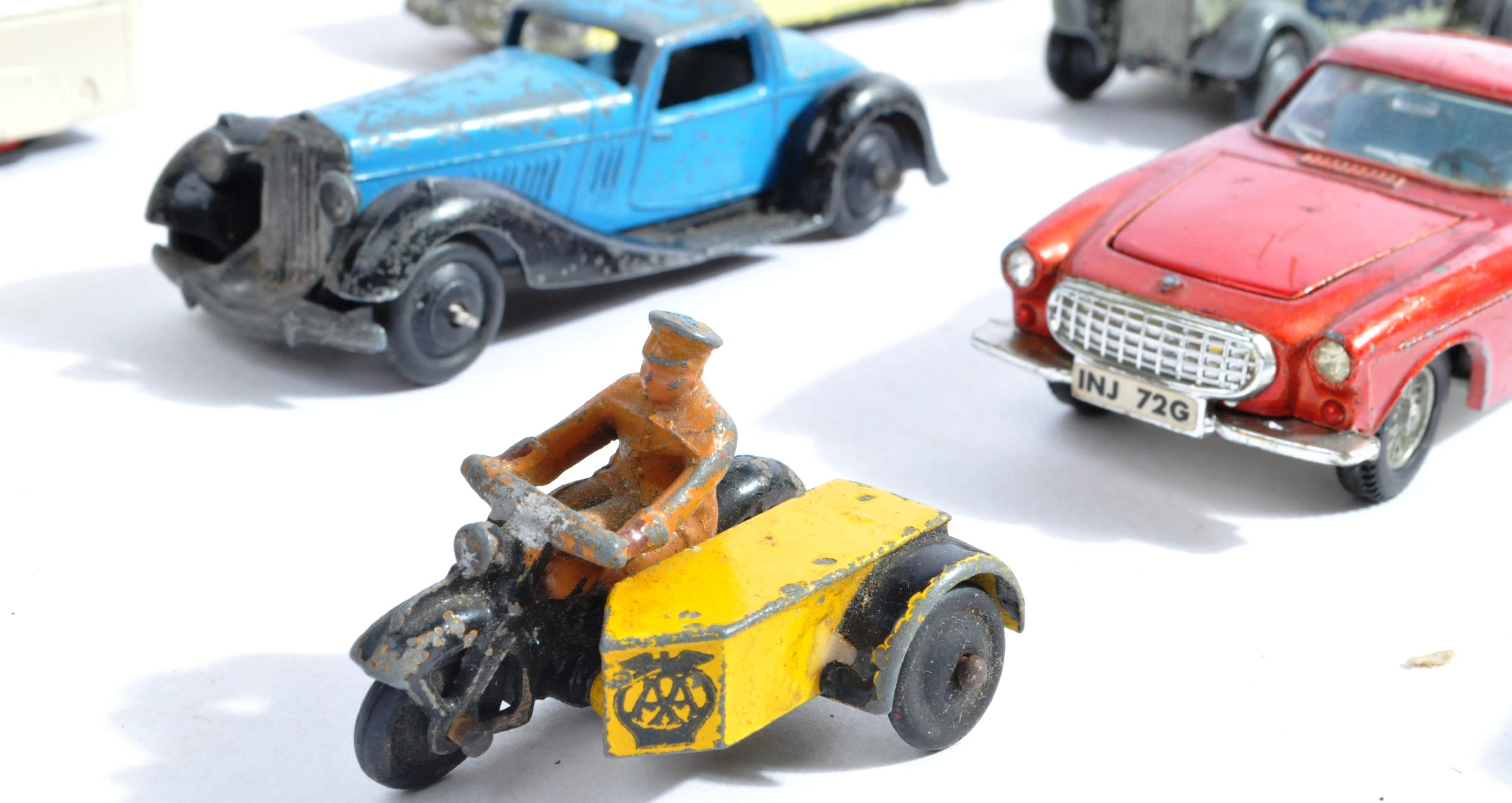 COLLECTION OF VINTAGE DINKY TOYS DIECAST MODEL VEHICLES - Image 2 of 5