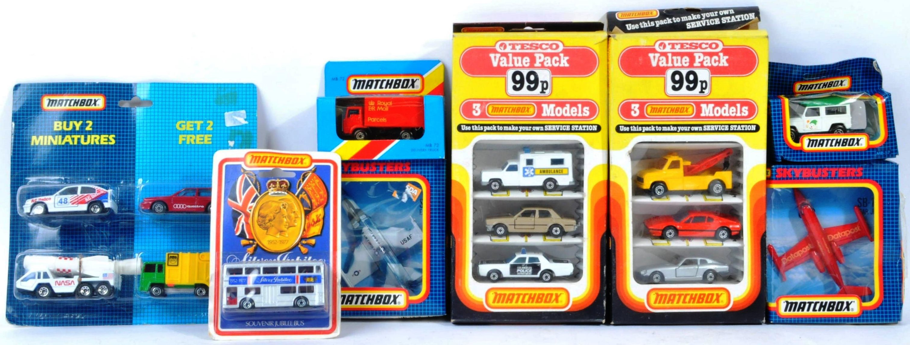 COLLECTION OF X8 ASSORTED MATCHBOX DIECAST MODELS