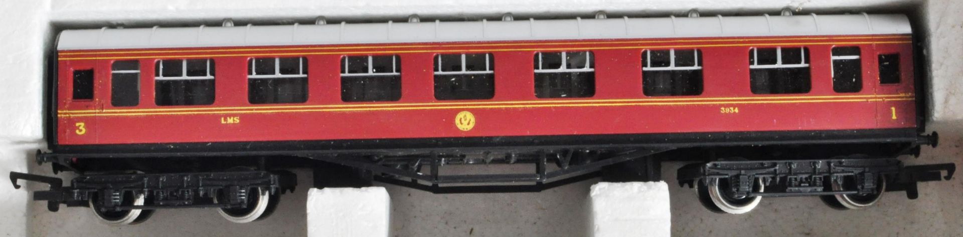 COLLECTION OF X4 ASSORTED HORNBY 00 GAUGE TRAINSETS - Image 5 of 12
