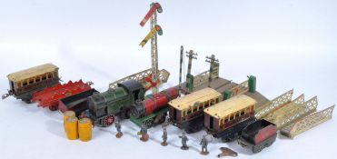 COLLECTION OF ASSORTED VINTAGE O GAUGE MODEL RAILWAY ITEMS