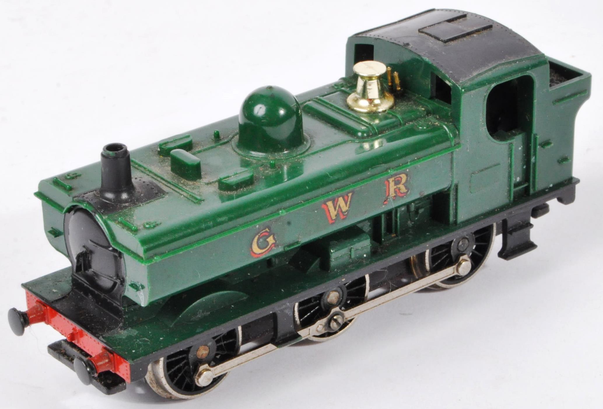 COLLECTION OF HORNBY / TRIANG TRAIN SET LOCOMOTIVE ENGINES - Image 2 of 8