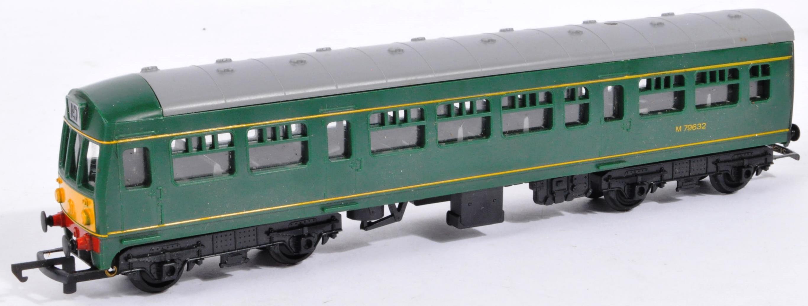 TWO ORIGINAL HORNBY & MAINLINE 00 GAUGE DIESEL LOCOMOTIVES - Image 2 of 7