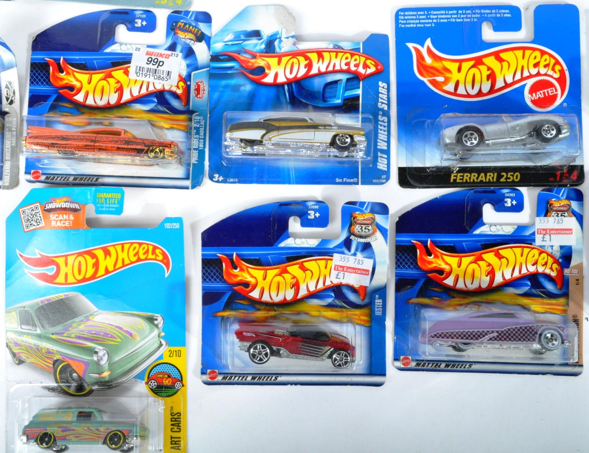 LARGE COLLECTION OF CARDED HOTWHEELS DIECAST MODEL CARS - Image 4 of 6