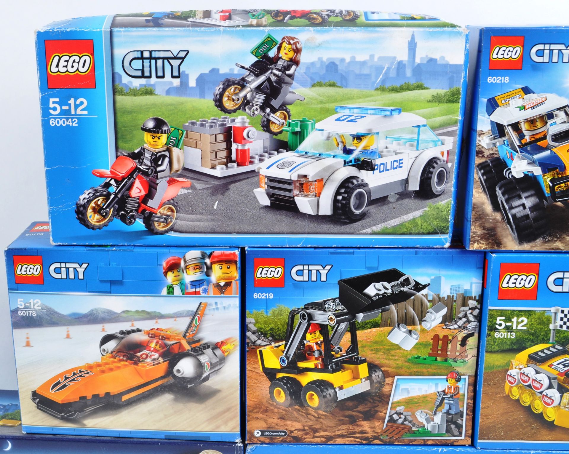 LEGO SETS - LEGO CITY - Bild 2 aus 8