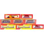 COLLECTION OF HORNBY 00 GAUGE MODEL RAILWAY ROLLING STOCK ITEMS
