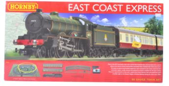 ORIGINAL HORNBY 00 GAUGE ' EAST COAST EXPRESS ' BOX SET