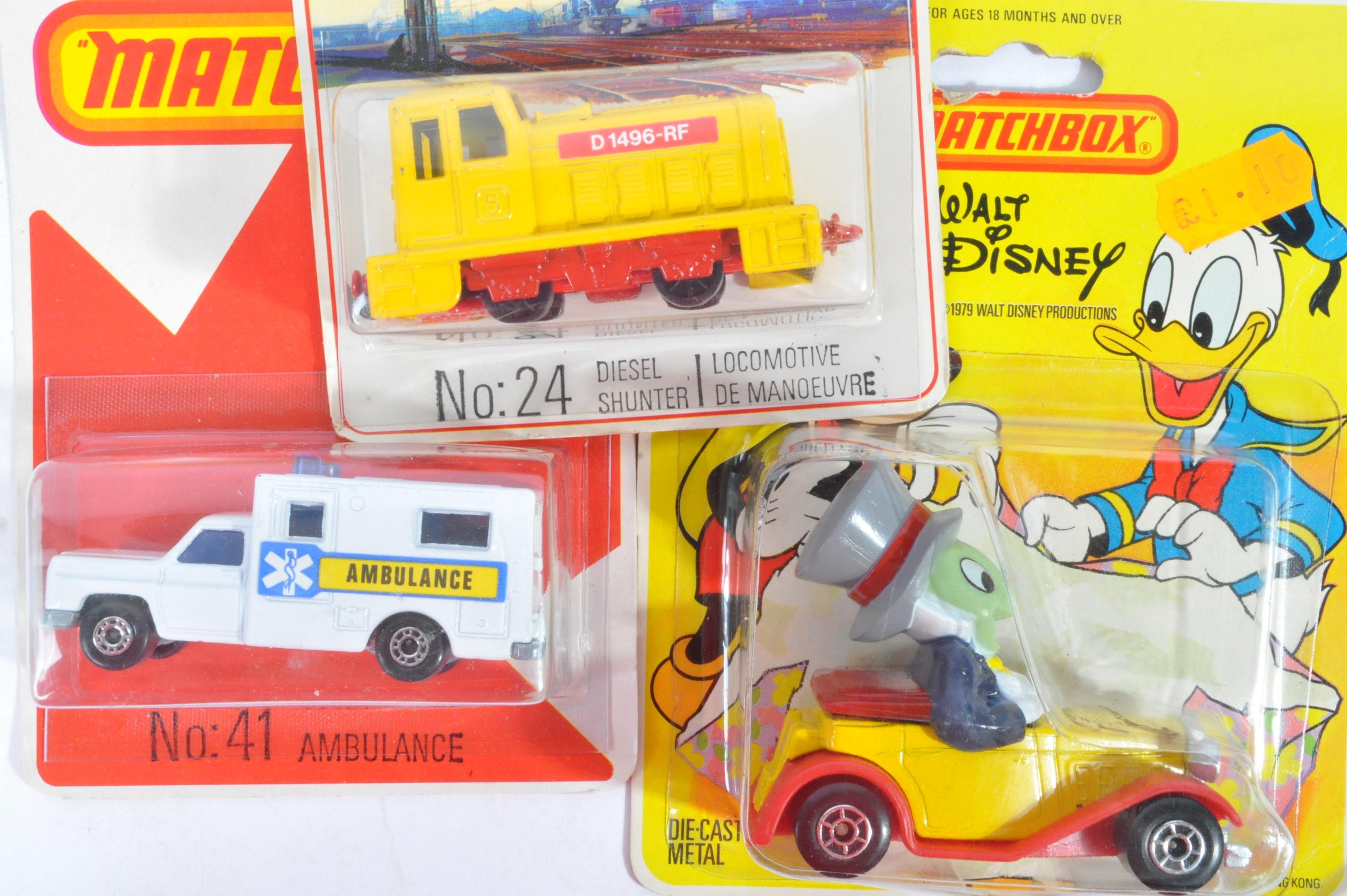 COLLECTION OF VINTAGE CARDED MATCHBOX DIECAST MODELS - Image 5 of 5