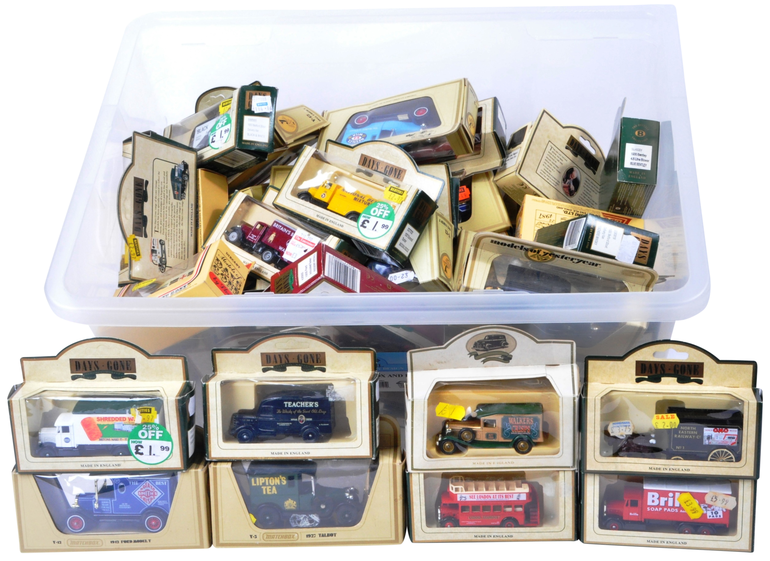 LARGE COLLECTION OF ASSORTED BOXED DIECAST - LLEDO, MATCHBOX