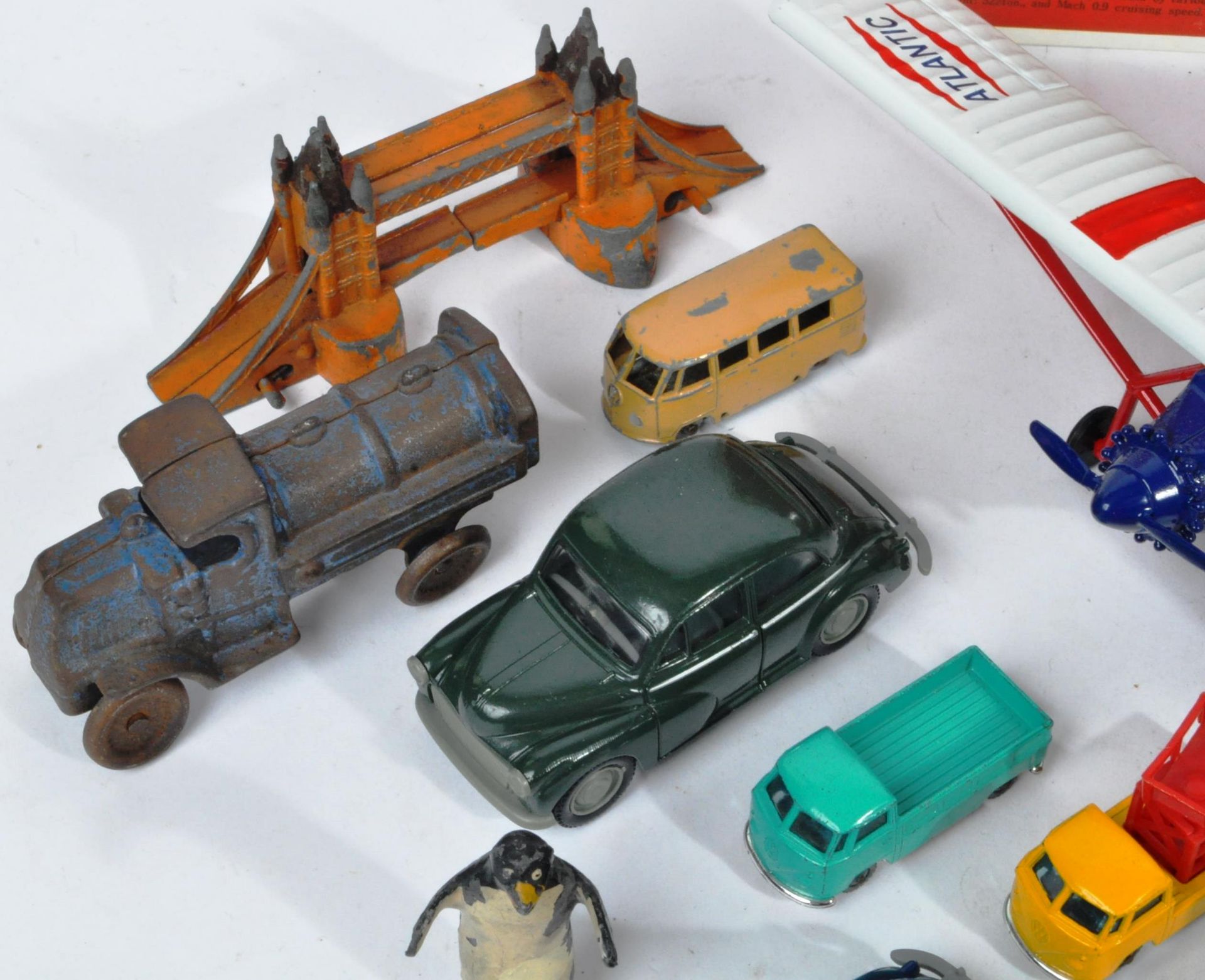 COLLECTION OF ASSORTED DIECAST CARS AND OTHER TOYS - Image 2 of 9