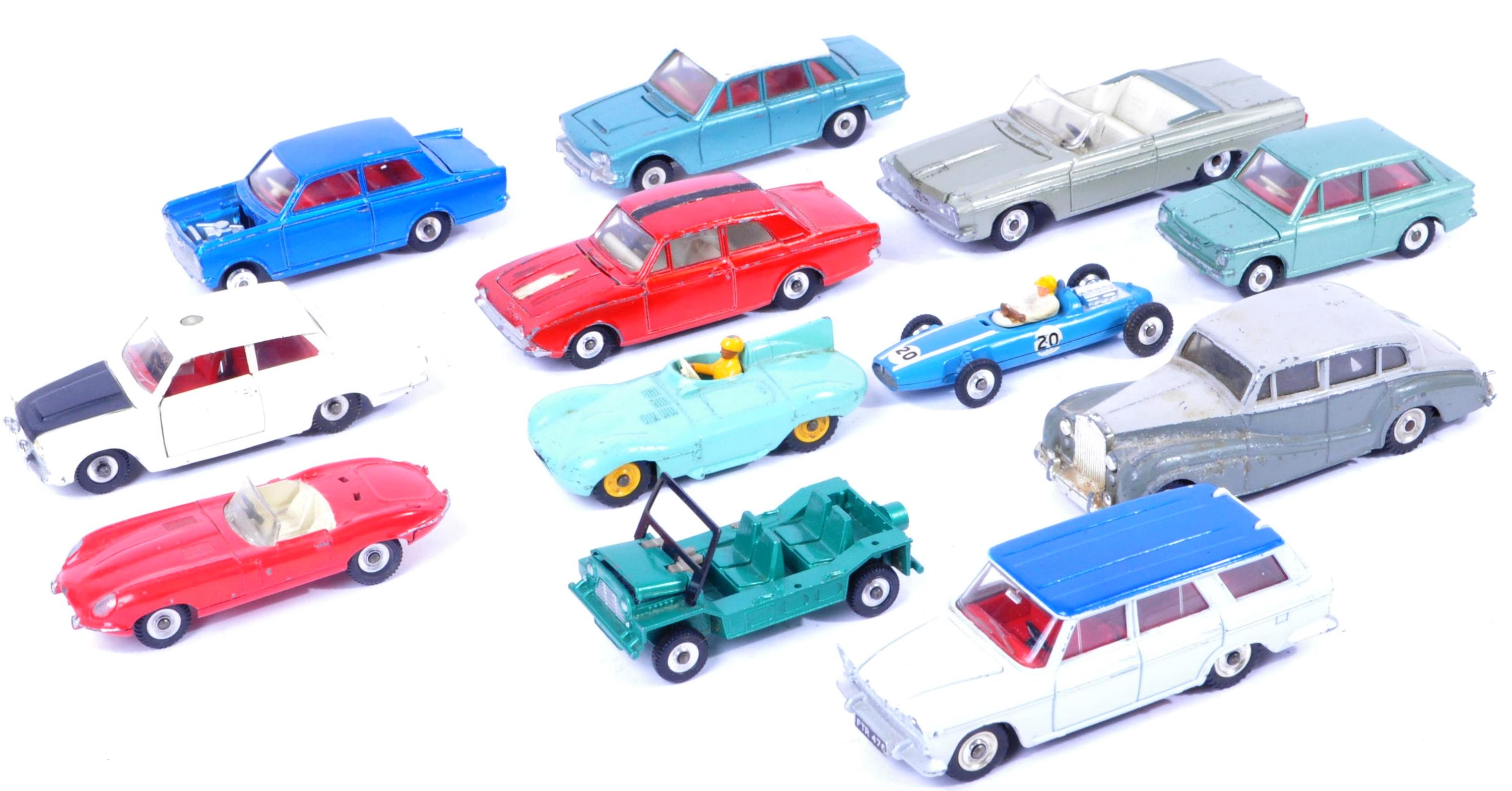 COLLECTION OF VINTAGE DINKY TOYS DIECAST MODEL CARS - Image 10 of 13