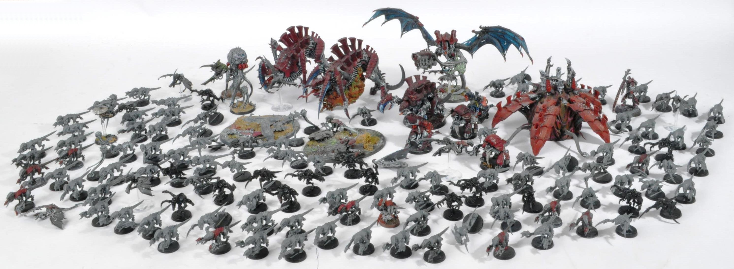 LARGE WARHAMMER 40K TYRANID ARMY