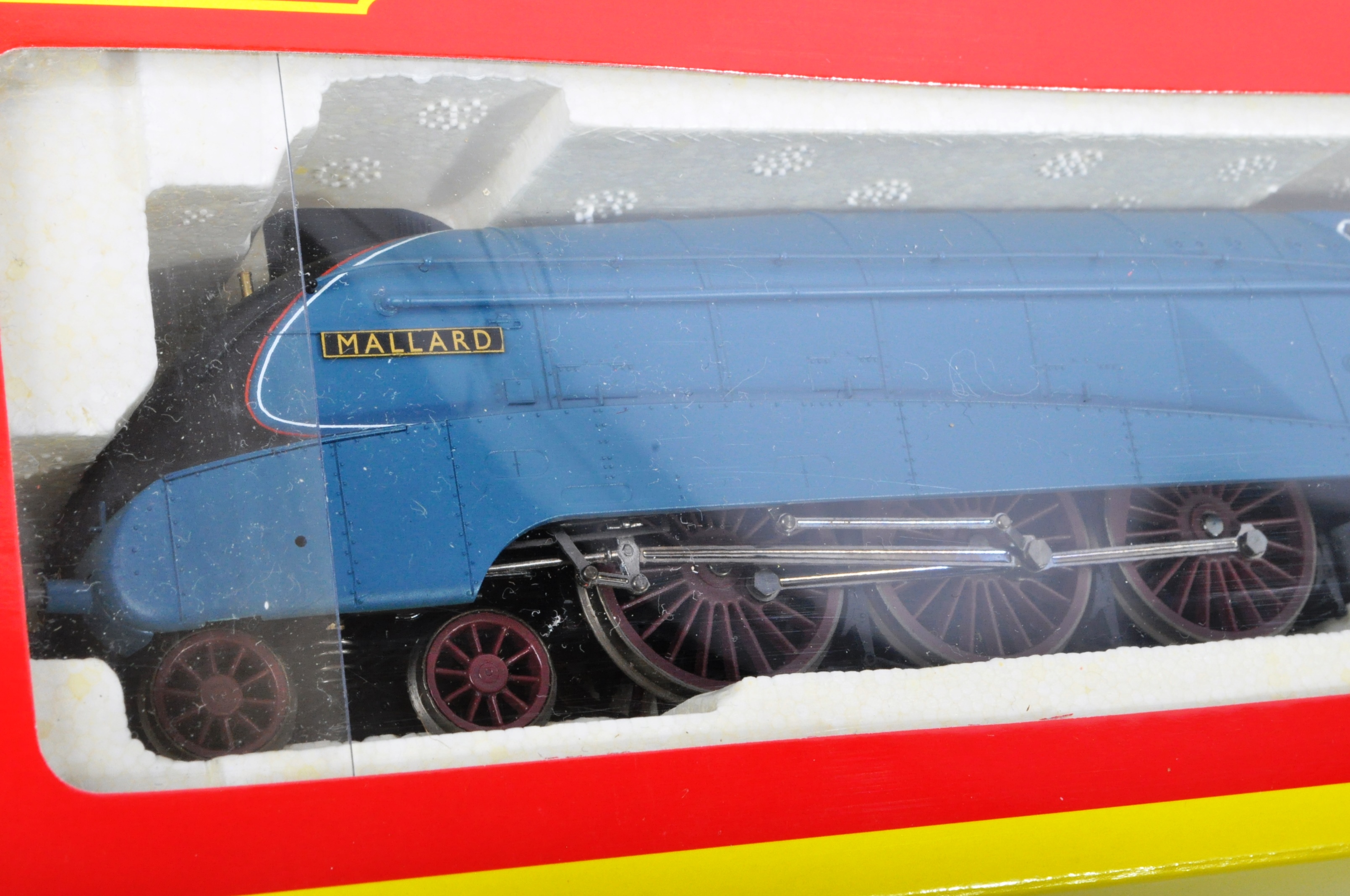 ORIGINAL HORNBY 00 GAUGE MODEL RAILWAY TRAINSET LOCOMOTIVE - Image 2 of 5