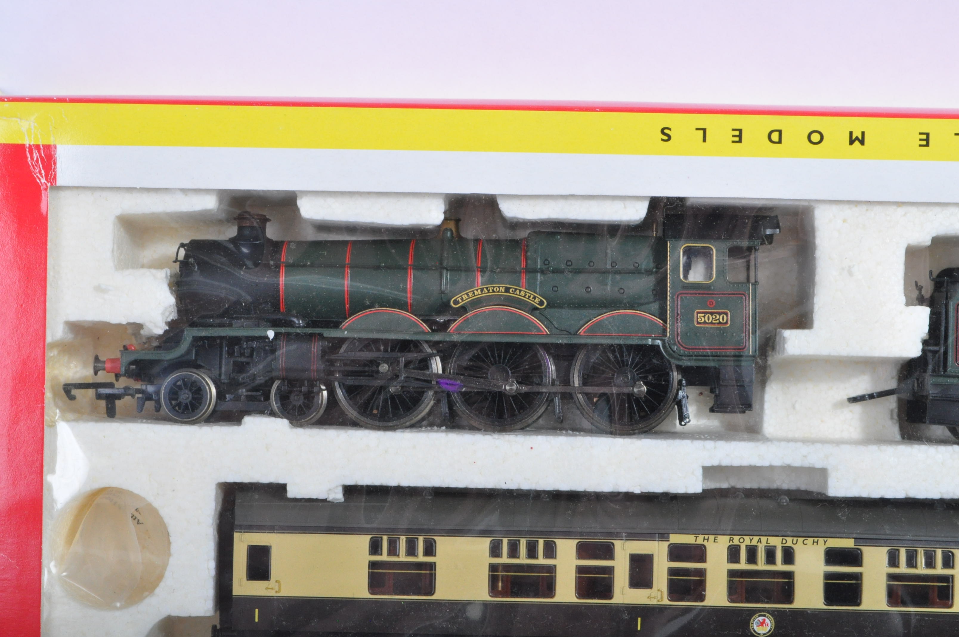 ORIGINAL HORNBY 00 GAUGE MODEL RAILWAY TRAINSET PACK - Image 3 of 5