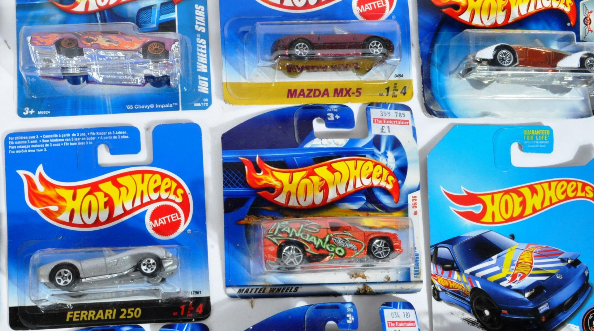 LARGE COLLECTION OF CARDED HOTWHEELS DIECAST MODEL CARS - Image 5 of 6