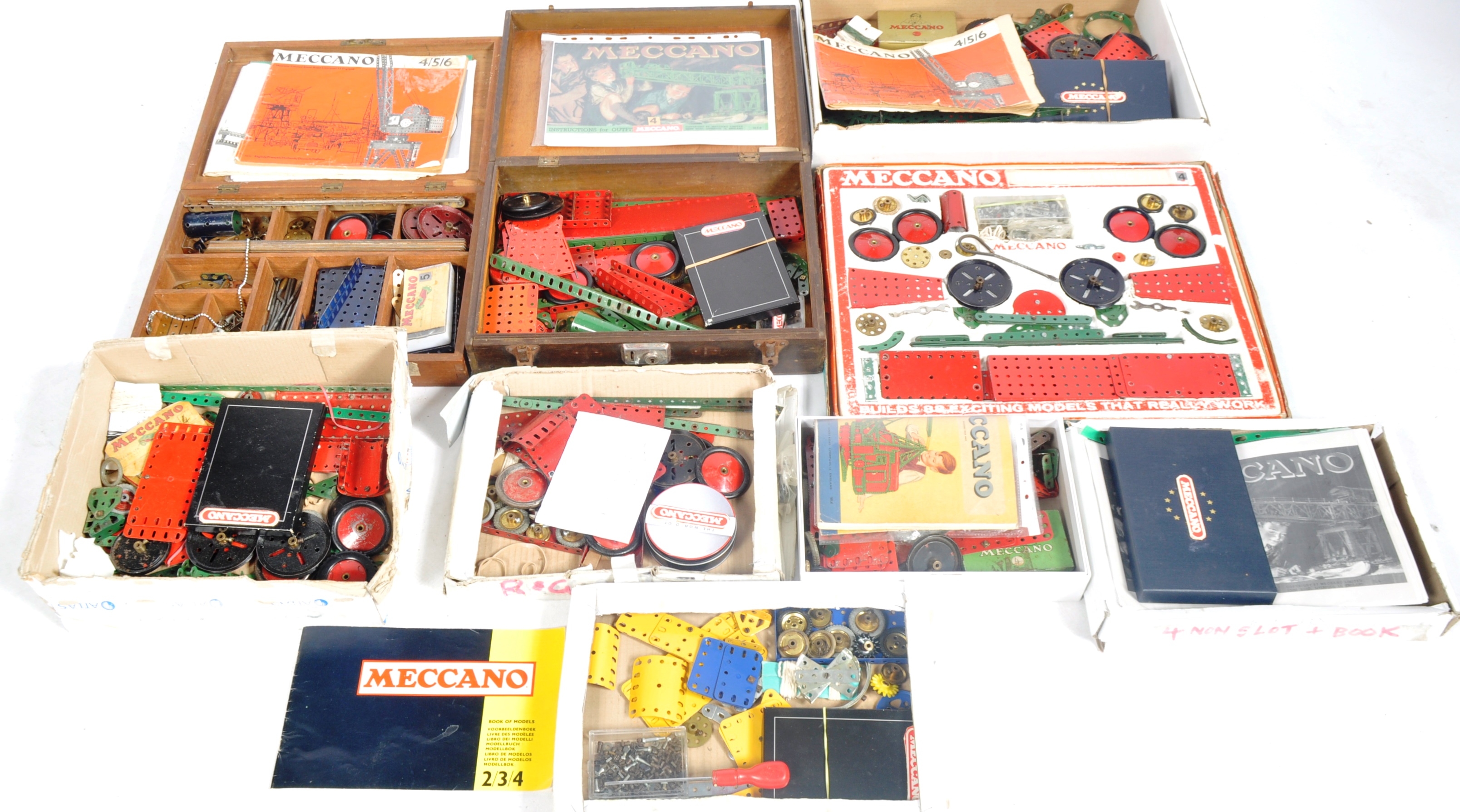 LARGE COLLECTION OF MECCANO CONSTRUCTOR SETS - Image 2 of 6