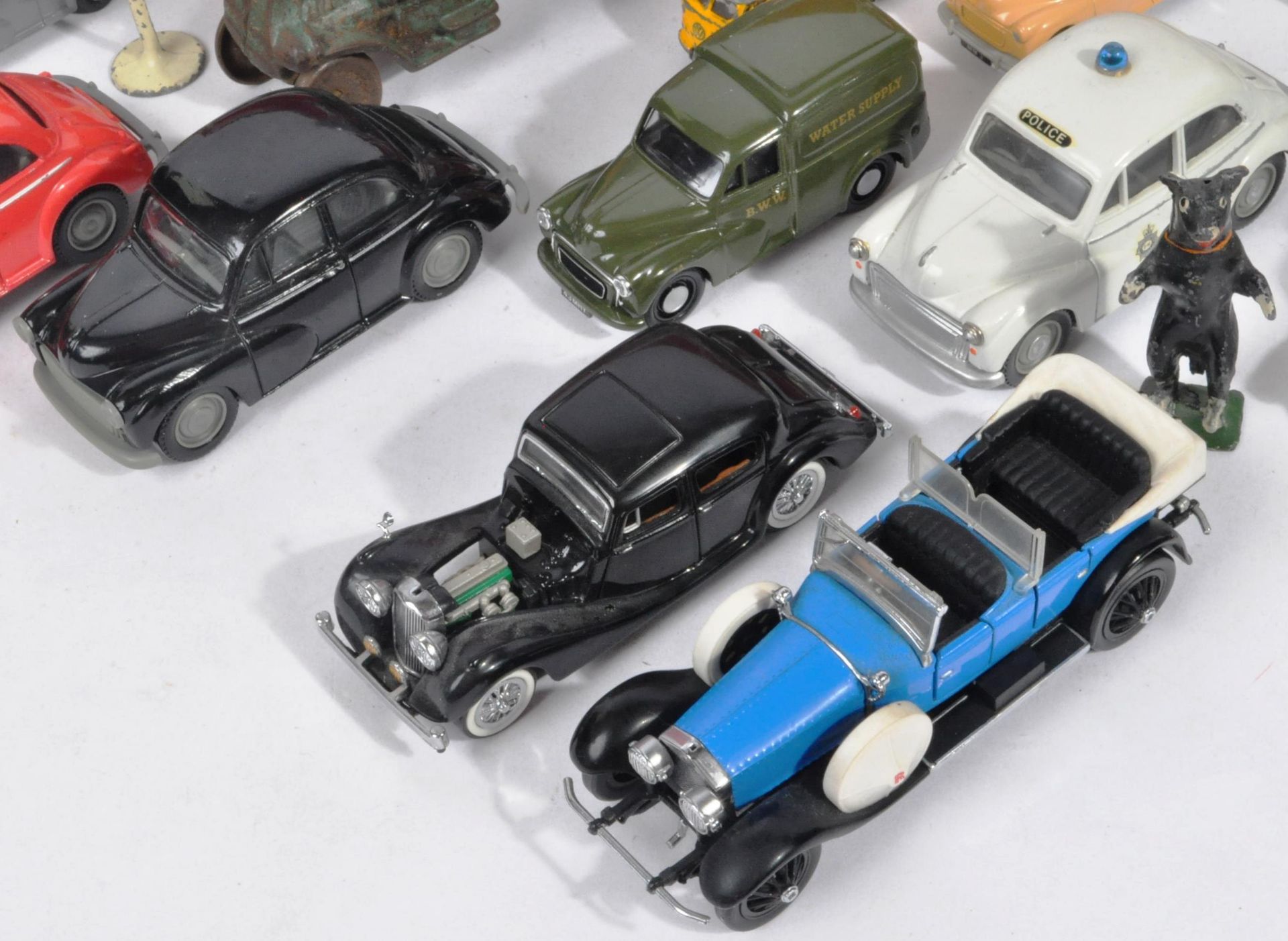 COLLECTION OF ASSORTED DIECAST CARS AND OTHER TOYS - Image 3 of 9