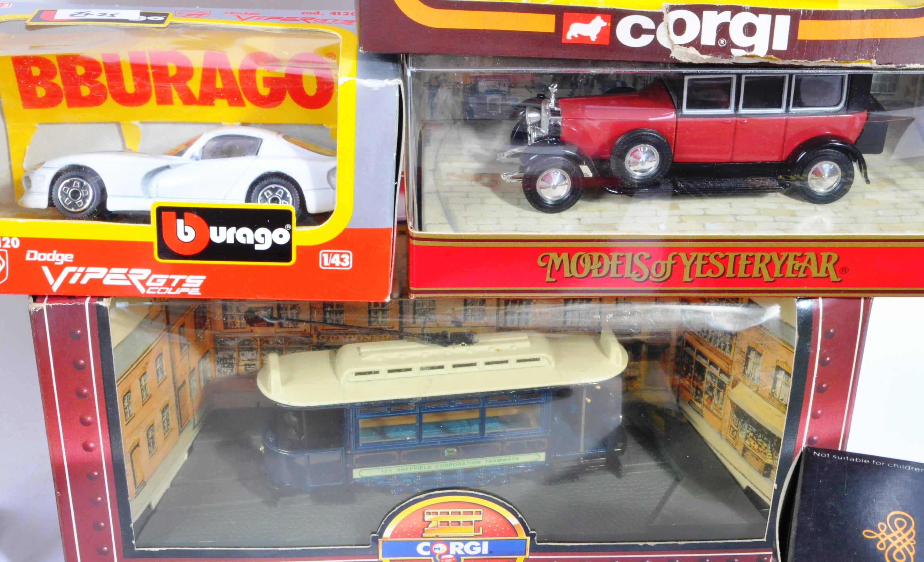 COLLECTION OF ASSORTED DIECASE MODEL CARS AND OTHER VEHICLES - Image 6 of 10