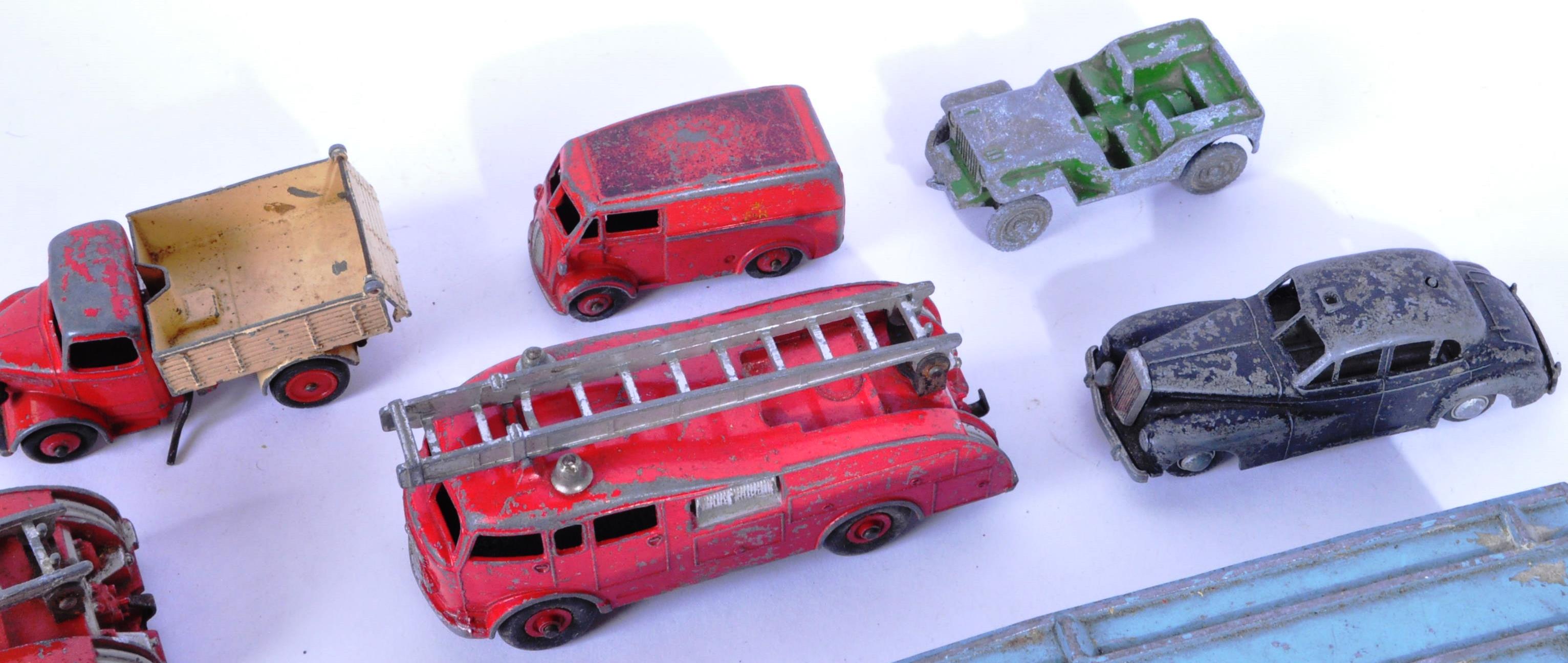 LARGE COLLECTION OF ASSORTED VINTAGE DIECAST MODELS - Image 3 of 6