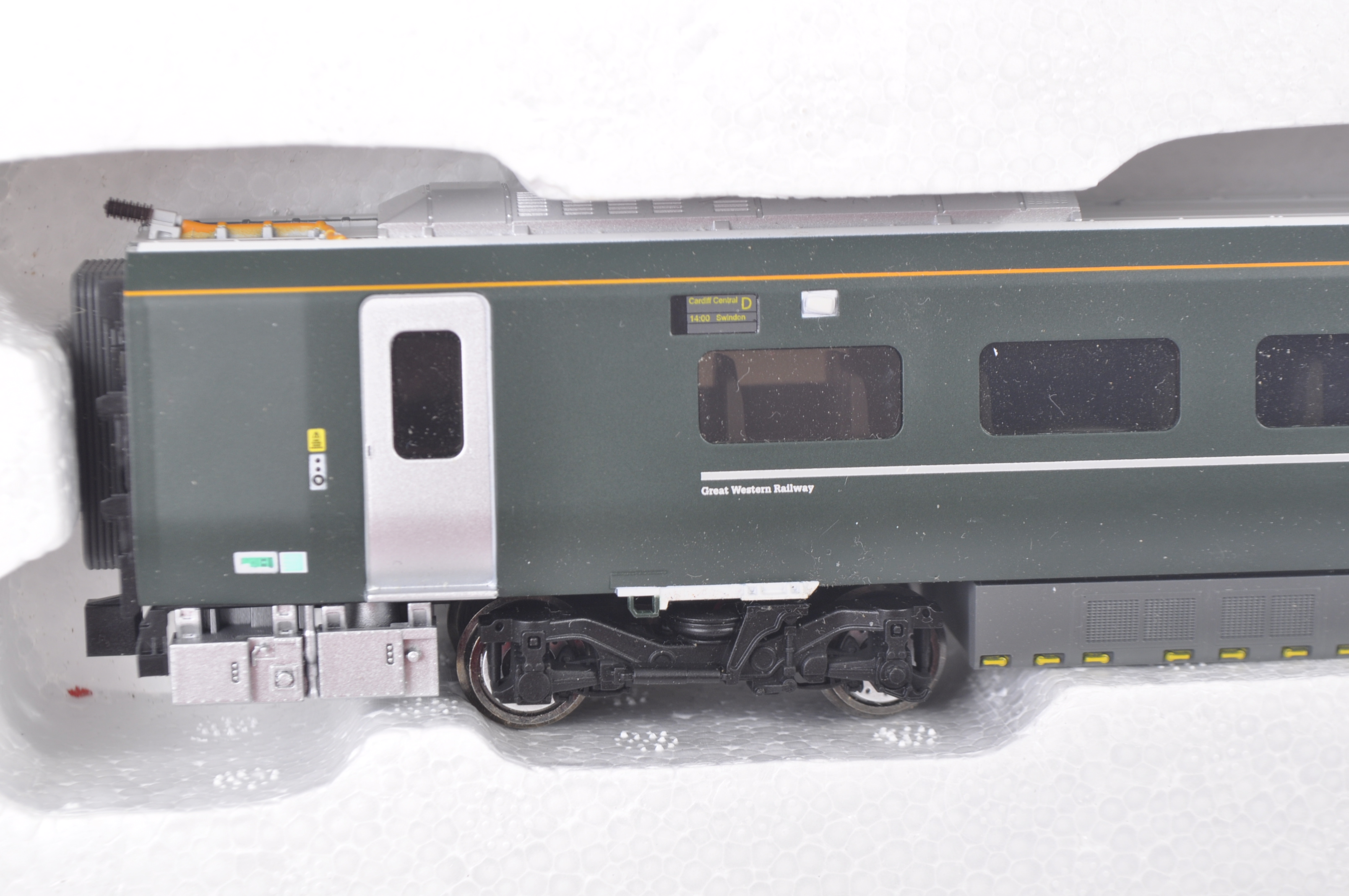 COLLECTION OF X3 HORNBY 00 GAUGE CLASS 800 IEP LOCO CARRIAGES - Image 3 of 5