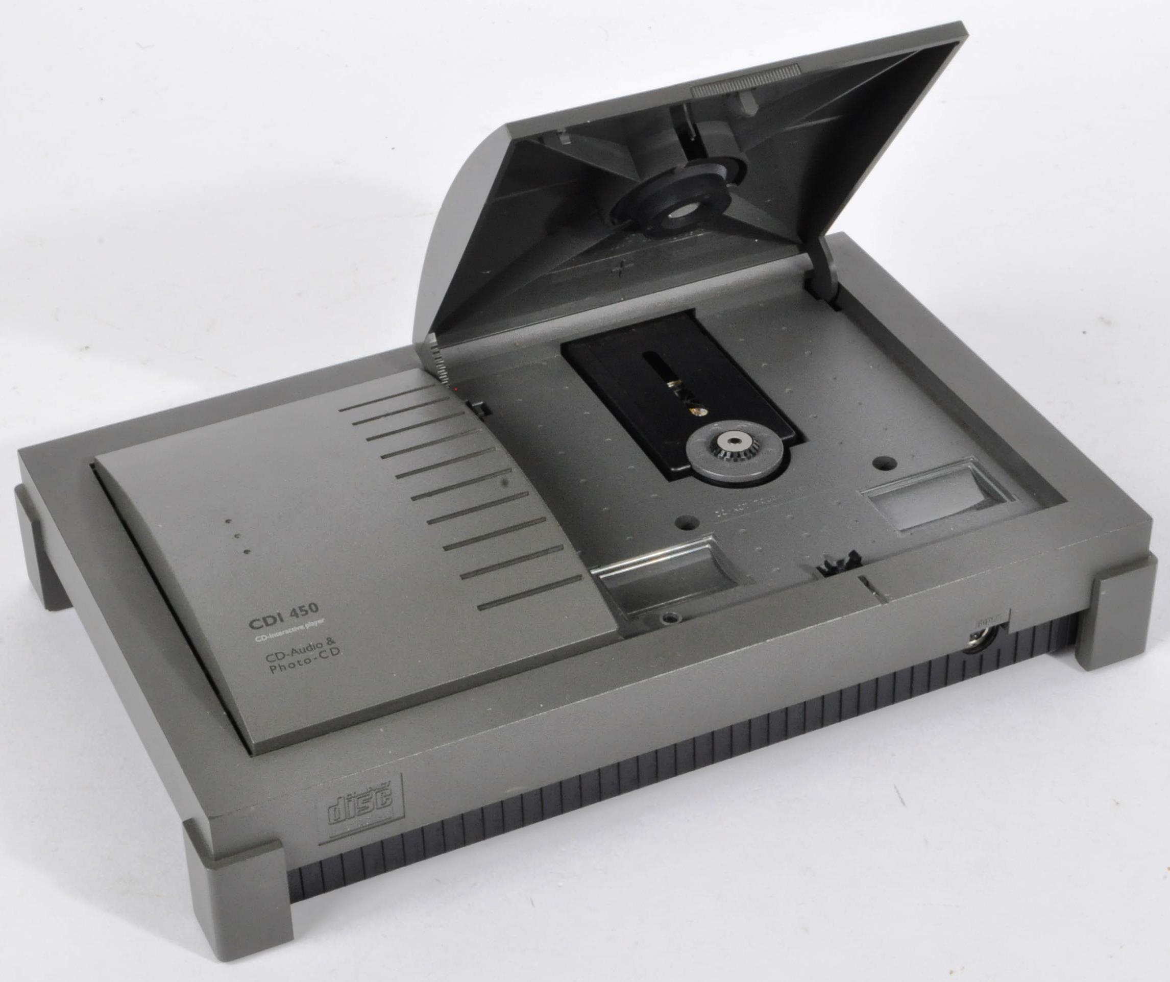 PHILLIPS MADE CDI 450 VIDEO GAMES CONSOLE WITH ACCESSORIES - Image 5 of 7