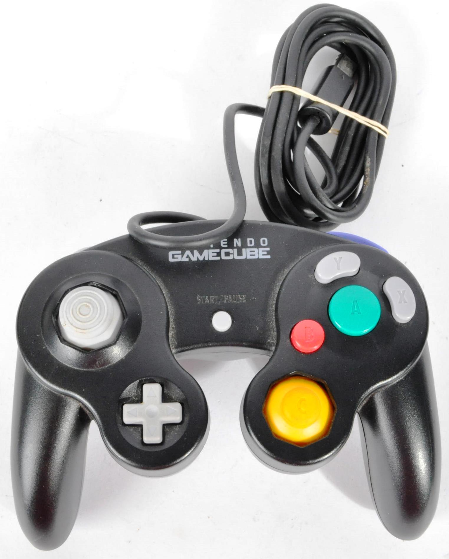 ORIGINAL NINTENDO MADE GAMECUBE CONSOLE, GAMES & ACCESSORIES - Image 5 of 8