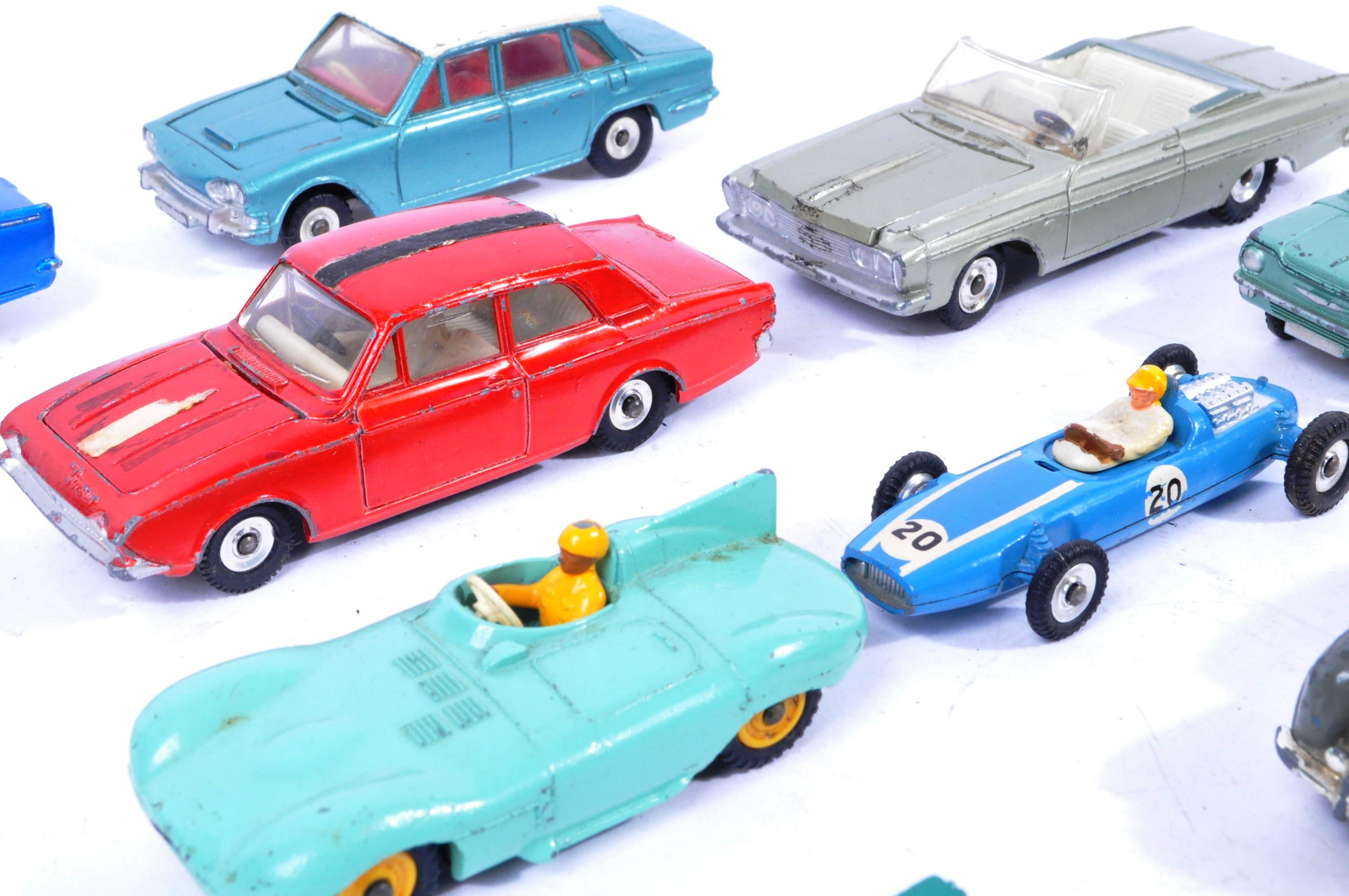 COLLECTION OF VINTAGE DINKY TOYS DIECAST MODEL CARS - Image 13 of 13