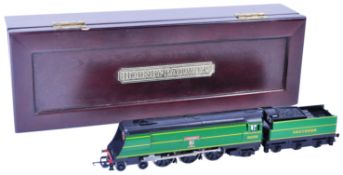 ORIGINAL HORNBY 00 GAUGE MODEL RAILWAY TRAINSET LOCOMOTIVE