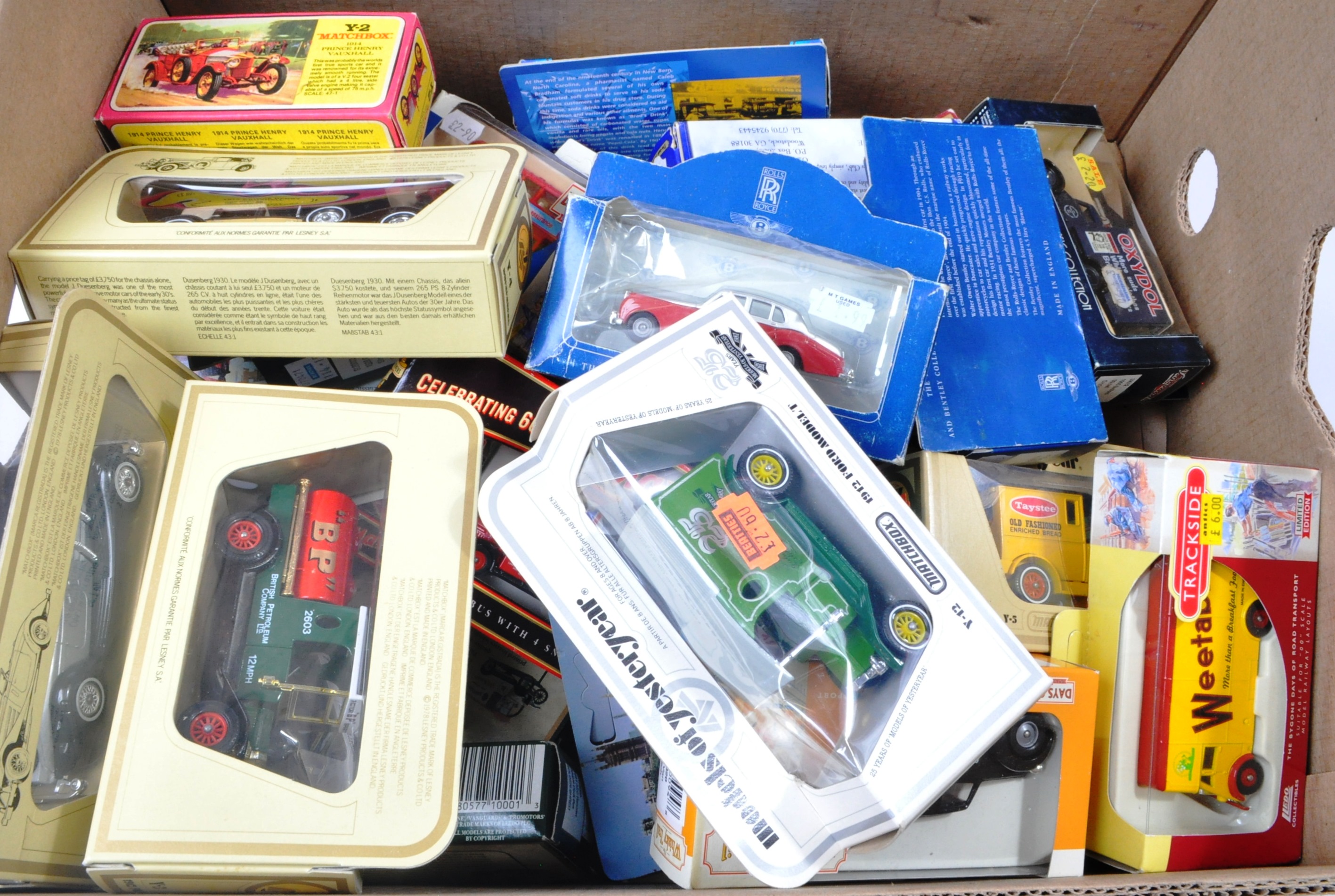 LARGE COLLECTION OF ASSORTED BOXED DIECAST - LLEDO, MATCHBOX - Image 4 of 4