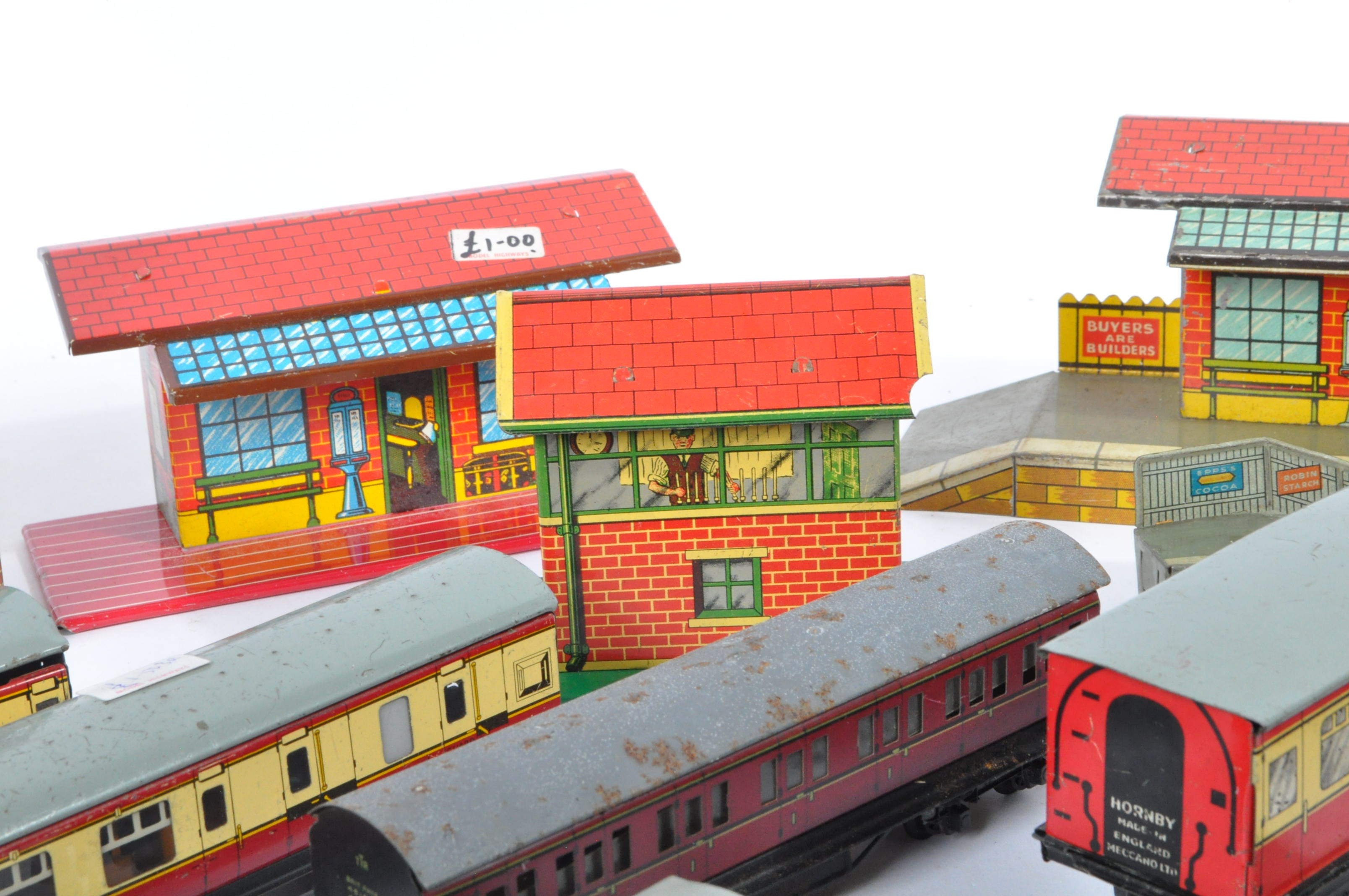 COLLECTION OF ASSORTED HORNBY O / OO GAUGE MODEL RAILWAY ITEMS - Image 3 of 7
