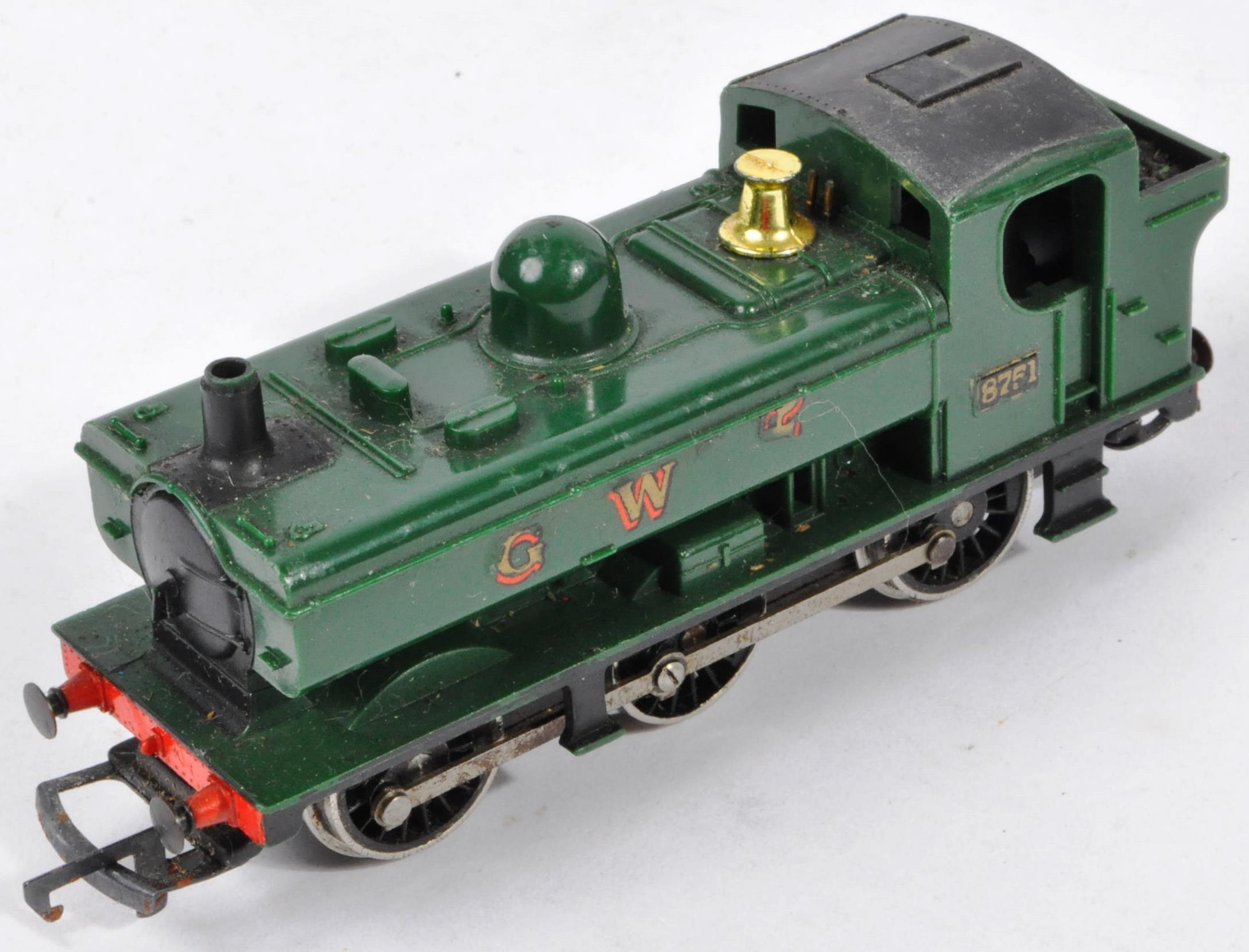 COLLECTION OF HORNBY / TRIANG TRAIN SET LOCOMOTIVE ENGINES - Image 3 of 8