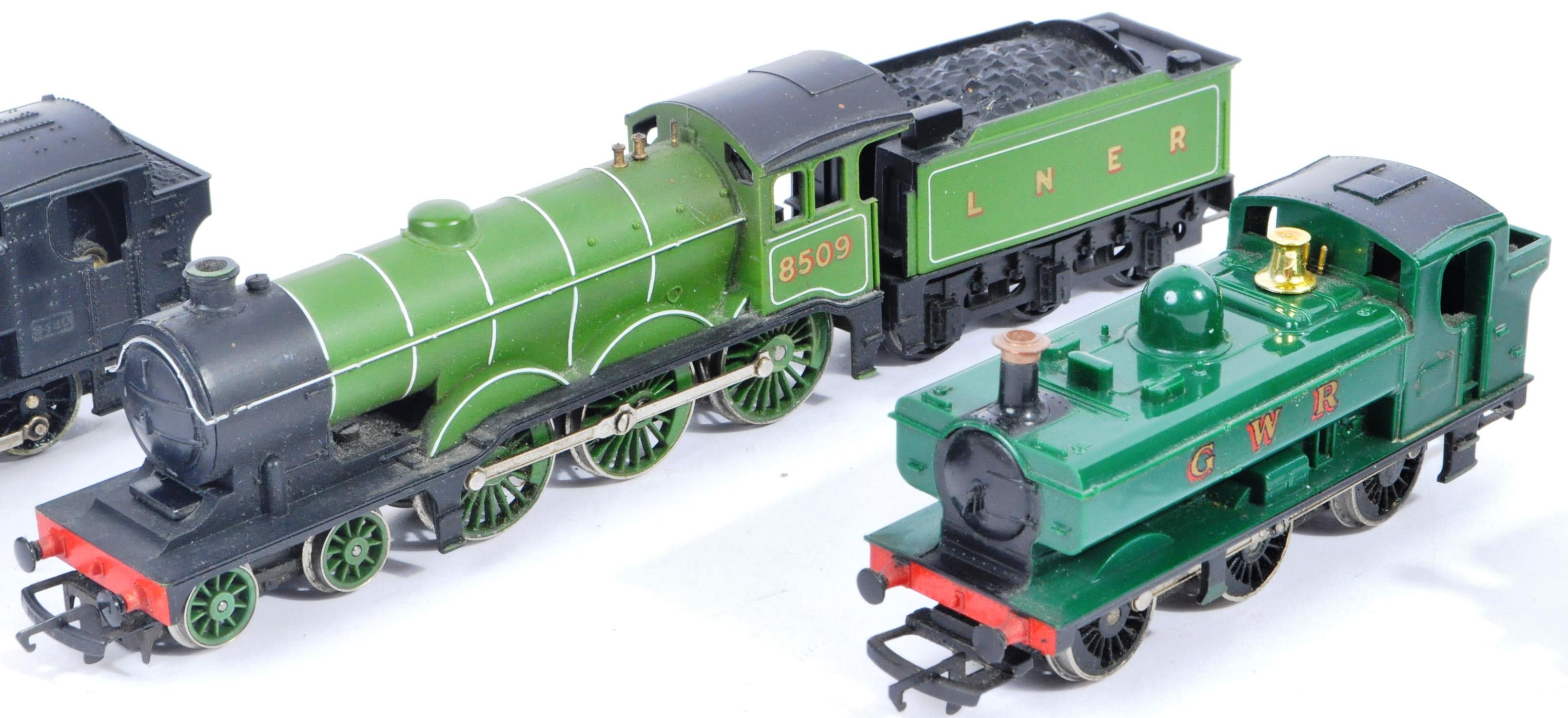 00 GUAGE MODEL RAILWAY TRAINSET LOCOMOTIVES - Image 3 of 7